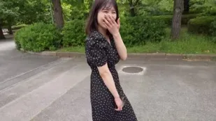 FC2PPV-4742218 美丽的妻子陷入了无性婚姻
