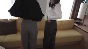 FC2PPV-3954834 同公司前辈和后辈与两位清纯美丽的少女进行后宫性爱