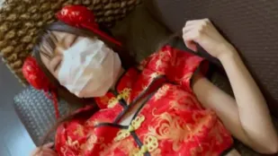 FC2PPV-4742293 热爱Cosplay的女大学生
