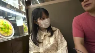 FC2PPV-3749826 假扮大学生申请私人拍摄的离家少女