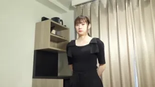 FC2PPV-3864120 透明感十足的爱笑少女