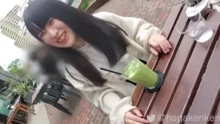 FC2PPV-3613098 拥有可爱G罩杯胸围的苗条美女