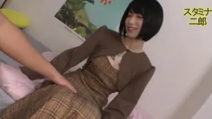FC2PPV-3452896 拥有坚硬腹肌的女孩