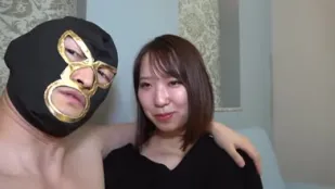 FC2PPV-3334361 她却被中年男人的大屌狠狠地吸了进去
