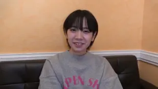 FC2PPV-3185232 性感超群的黑发美女