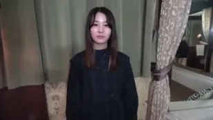 FC2PPV-3229015 被从内部散发出的难以抑制的女性气息所激动