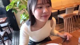 FC2PPV-4759589 身材超纤细小胸美臀的妹子