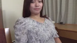 FC2PPV-3142244 身高148cm的娇小少女