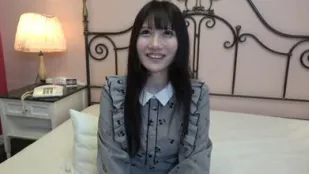 FC2PPV-3178041 干净利落的长黑发少女