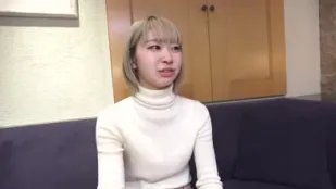 FC2PPV-3050457 胸部娇小的金发女郎