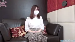 FC2PPV-3114207 蓬乱的浓密头发被中出