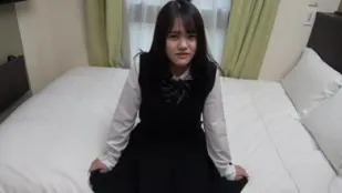 FC2PPV-2941579 纯情的美少女
