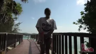 FC2PPV-4703507 景点与公园海滩露出胸部阴部驾车中疯狂自慰实录