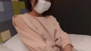 FC2PPV-2880040 第一次体验到快感充满欲望被内射了两次