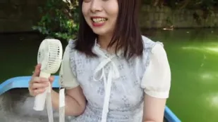 FC2PPV-2369256 性欲旺盛的幼儿园老师