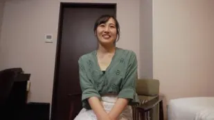FC2PPV-4795464 身高171cm胸部丰满的乡村女孩