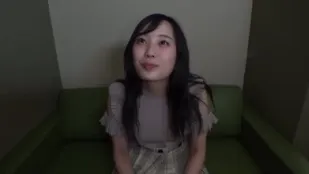 FC2PPV-1977836 立志成为幼儿园老师的女大学生