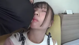 FC2PPV-1917609 纯洁的女孩