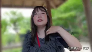 FC2PPV-4802703 胸部丰满的荡妇