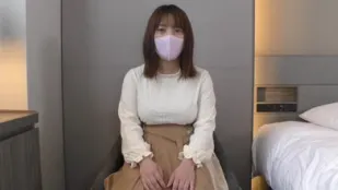FC2PPV-1869086 新闻主播风格的女孩
