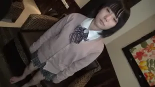 FC2PPV-1736234 在推特上认识了一个需要用钱的女孩