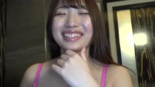 FC2PPV-1751991 黑发女大学生渚酱