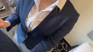 FC2PPV-1431732 我跟公司里一个身材火辣胸部丰满的G罩杯老婆搞NTR