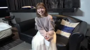 FC2PPV-4573341 为学费出卖明治大学高材生绝美颜体淫穴