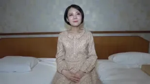 FC2PPV-1322352 旅游公司短发女员工