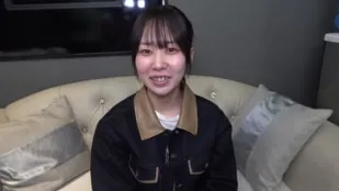 FC2PPV-4832610 纯朴素的大学生