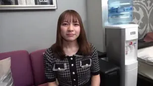 FC2PPV-4567390 居酒屋正经职员麻由美大量潮吹