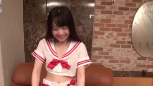 FC2PPV-1182232 比伊多尔更可爱的课后淫荡女士的脸的顶点J