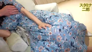 FC2PPV-4564632 嫁给富豪的前偶像G罩杯新婚妻H酱