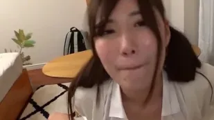 FC2PPV-4849795 初次射精体验大胸双胞胎少女被大叔诱惑穿上内衣首次裸接吻珍贵影像