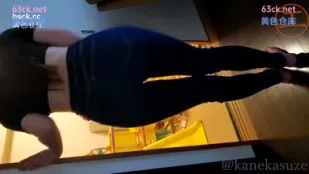 FC2PPV-3113367 苗条年轻人妻在孩子的房间里被一个男人强X