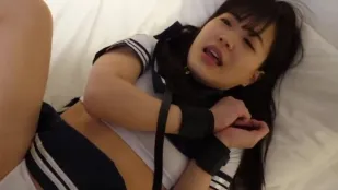 FC2PPV-1106029 初尝性爱橘子妹妹1岁极度喜爱大鸡巴的母宠J眼罩调教原计划是让她怀孕结果她反而吸住精子疯狂骑乘在天真烂漫的阴道中进行欢愉的种